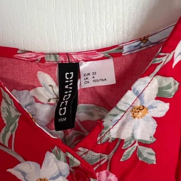 H&M RED FLORAL CROPPED TIE TANK TOP - Picture 5 of 8